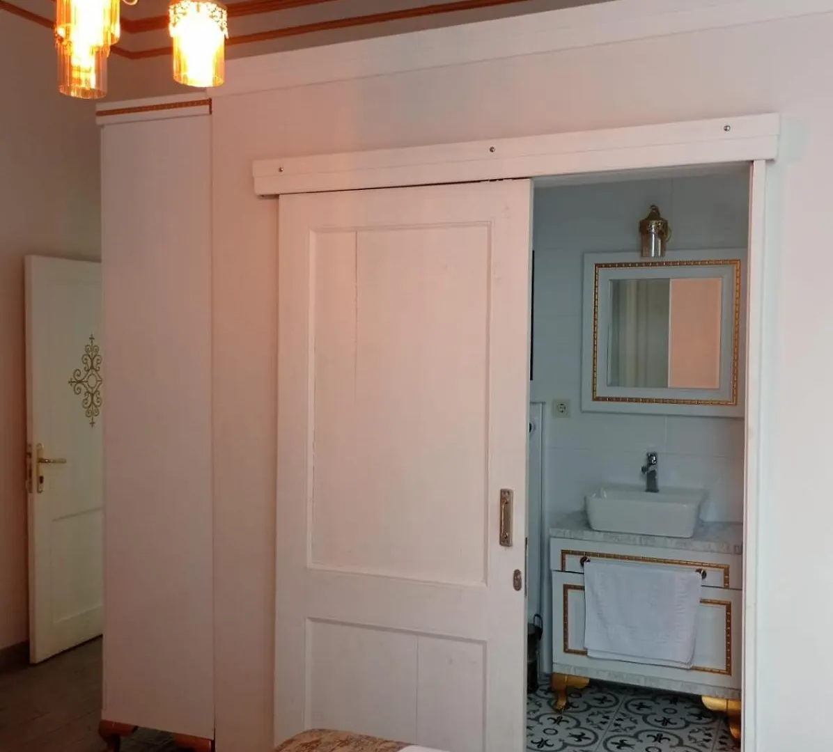 Budakzade Konagi Otel-Restaurant 1841 İzmir Türkiye